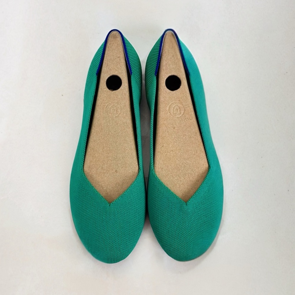 NWT Rothy’s green round ballet flats /women’s size 8.5 (fits like 8)